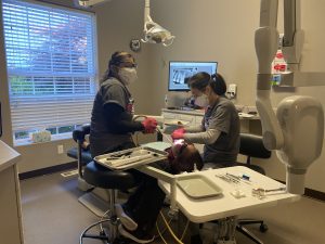 Dentist working on extractions at Hunsaker Dental in Salem and Monmouth Oregon